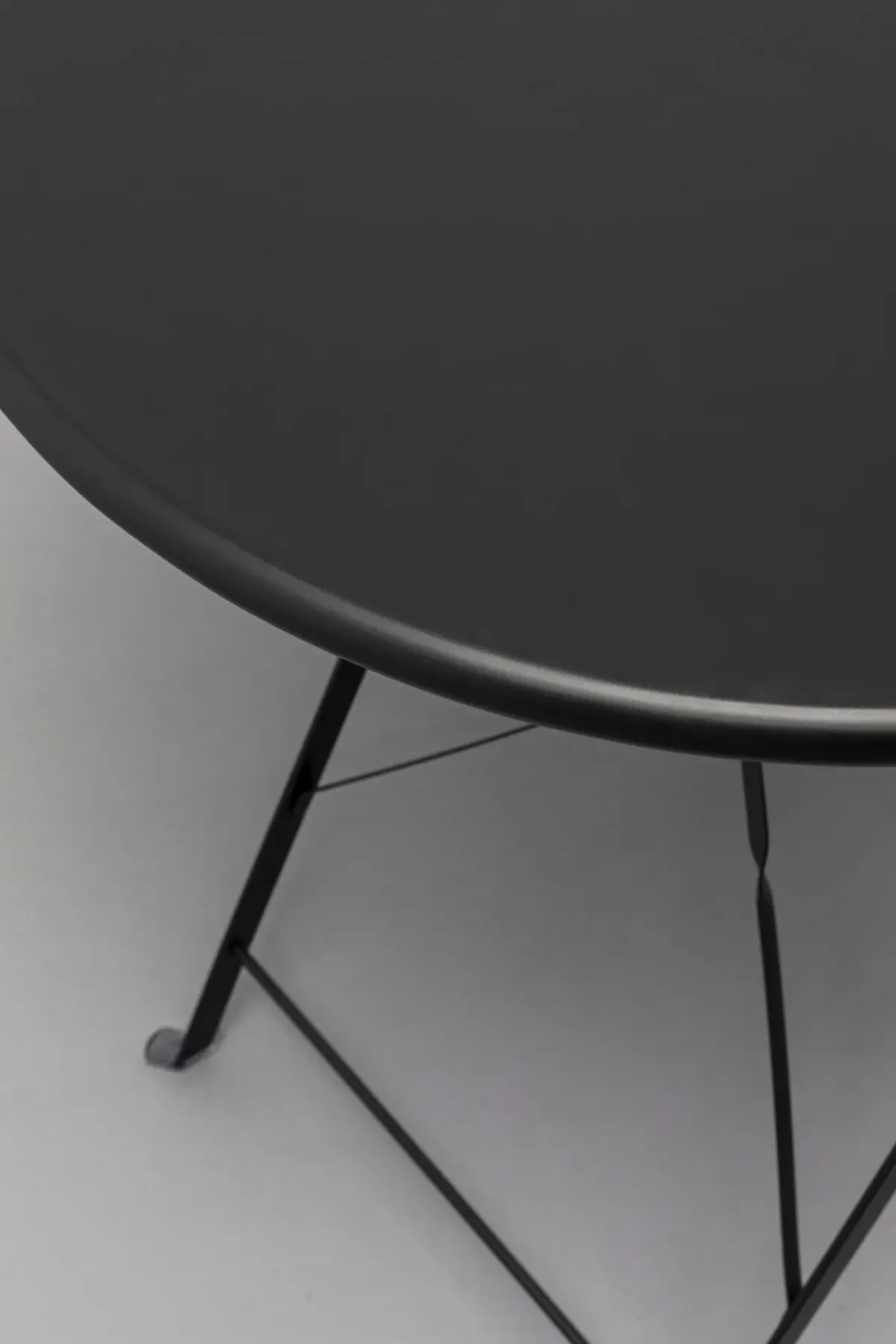 KARE24.se Balcony Set - Stolar med Bord (3-delar) - KARE Design Online