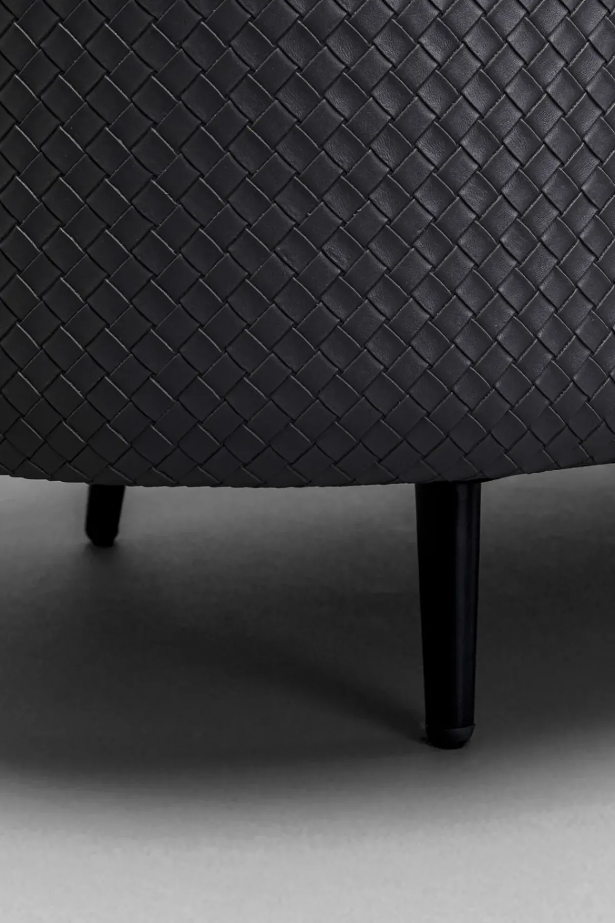 KARE24.se Bänk Venezia Storage - Flätad Svart 100cm - KARE Design Online