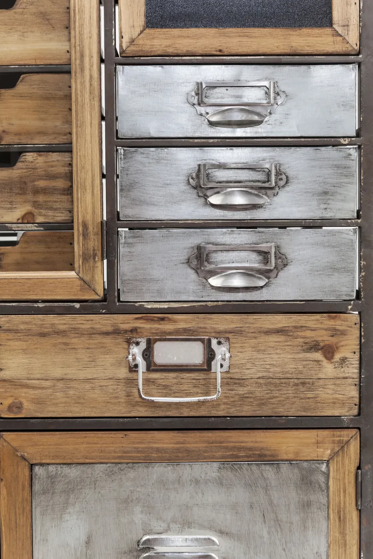 KARE24.se Byrå Art Factory - Skåp med Lådor i Industristil - KARE Design Sale