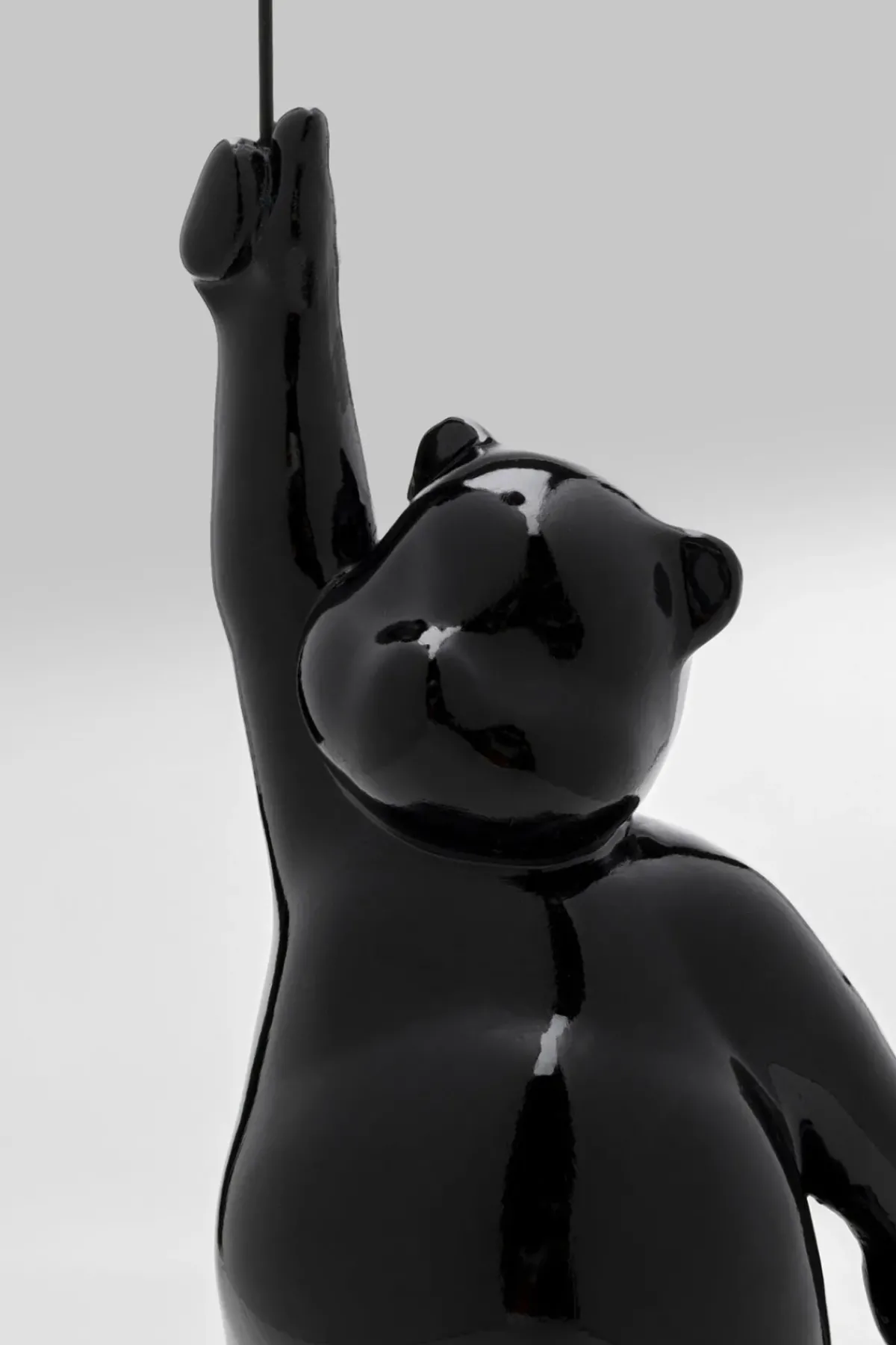 KARE24.se Dekorfigur Balloon Bear - Björn med ballong, 74cm - KARE Design Outlet