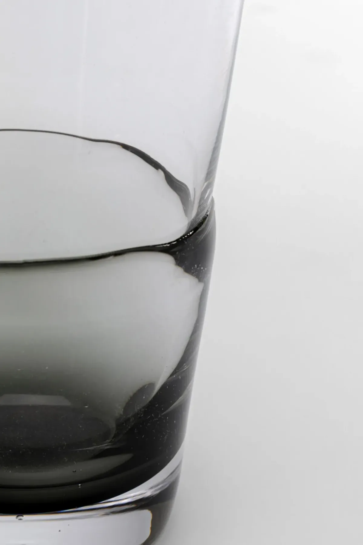 KARE24.se Dricksglas Mimi - Grå - KARE Design Clearance
