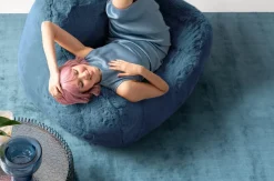 KARE24.se Fåtölj Mika - Blå - KARE Design