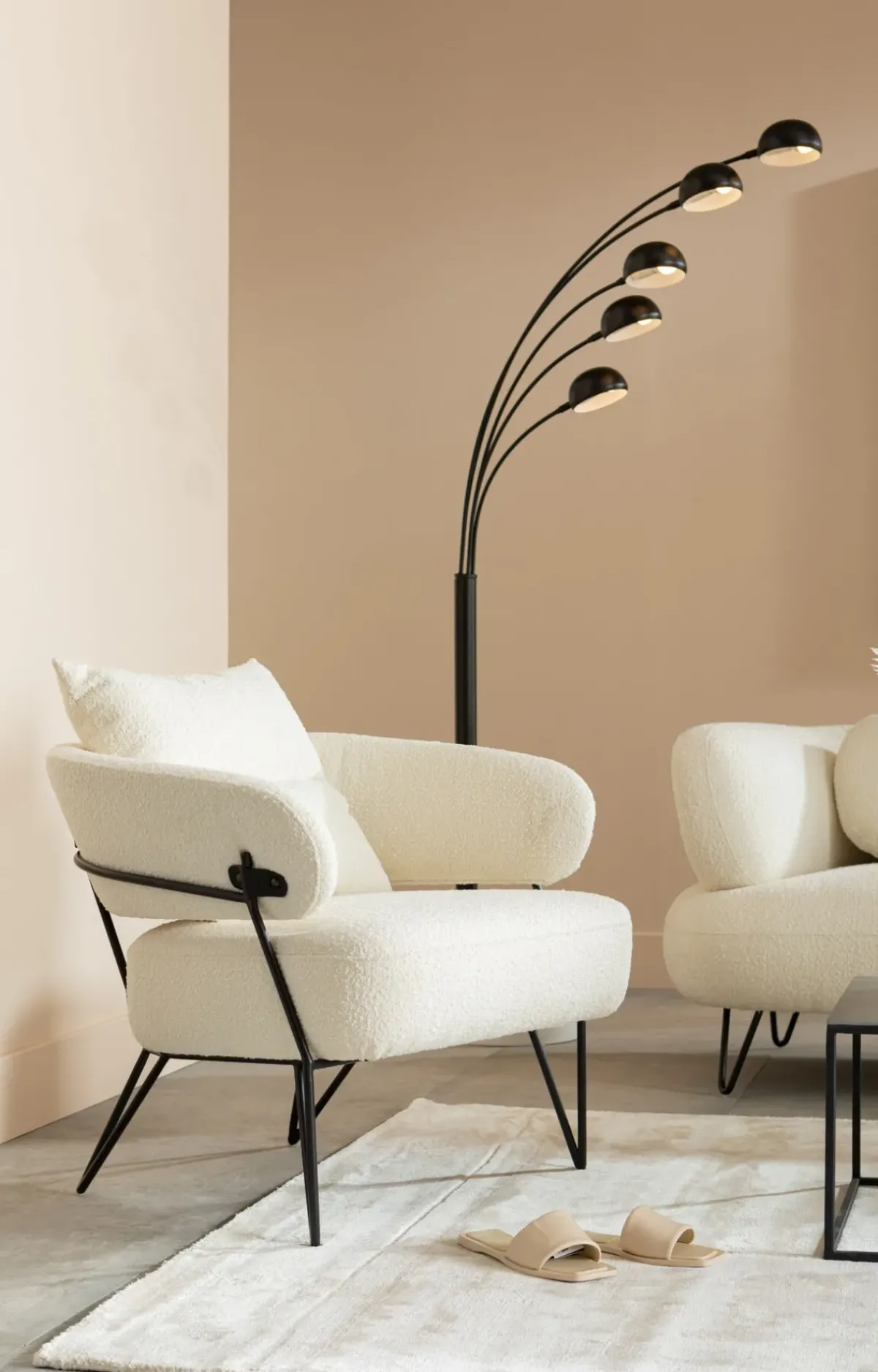 KARE24.se Fåtölj Peppo - Vit - KARE Design