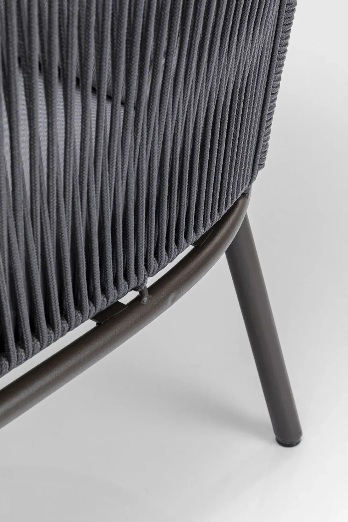 KARE24.se Fåtölj Trädgård Elba - Grå - KARE Design Best