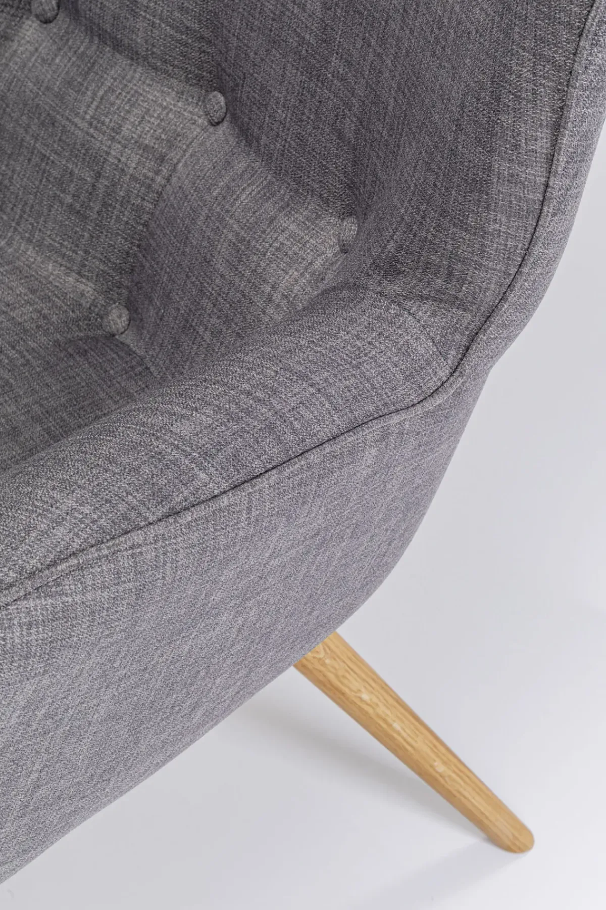 KARE24.se Fåtölj Vicky - Grå/Träben - KARE Design Online