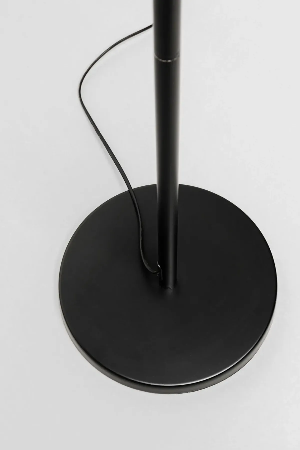 KARE24.se Golvlampa Smoke Goblet Ball - KARE Design Outlet