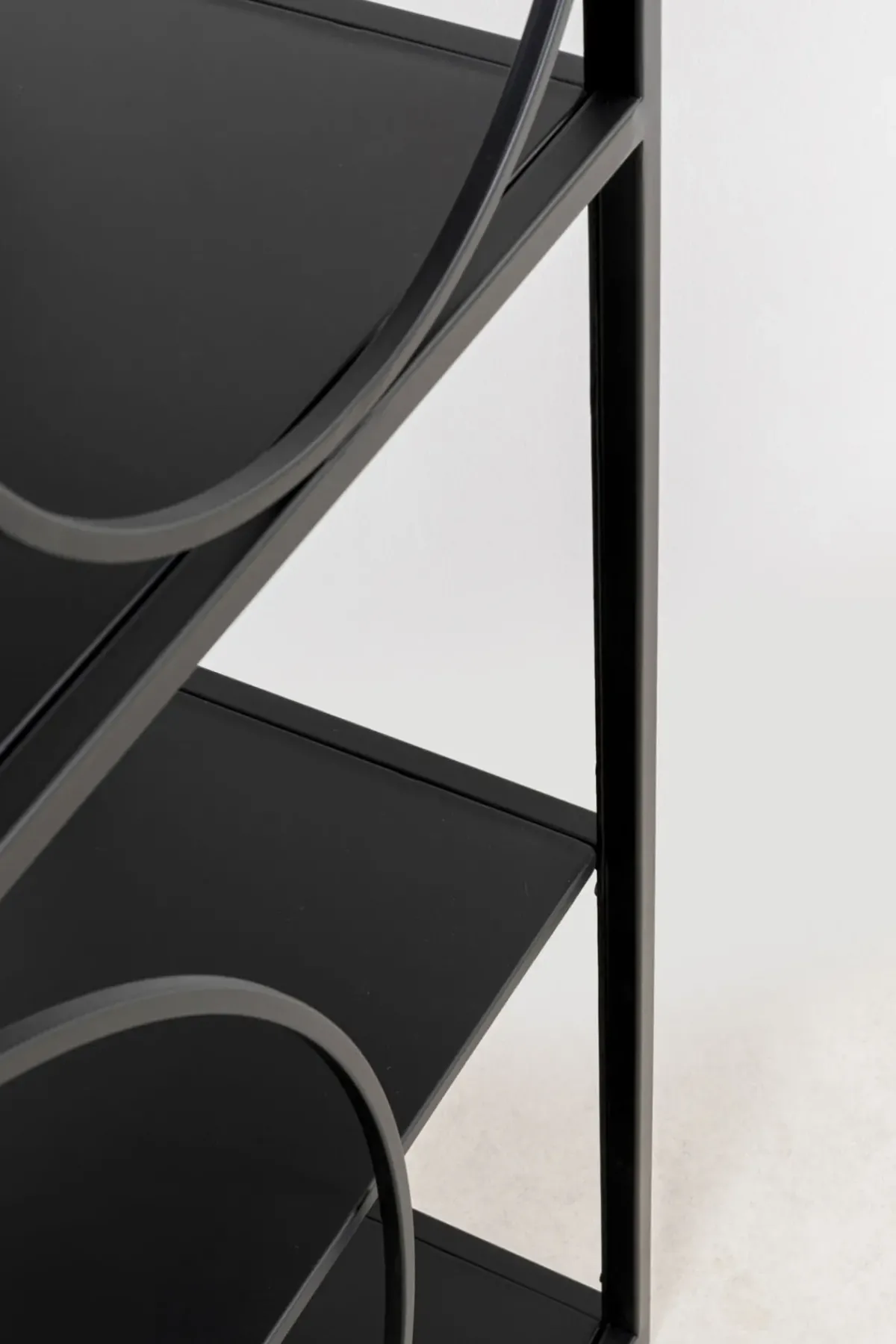 KARE24.se Hylla Circle - Öppen Bokhylla Svart, 200x100cm - KARE Design Online