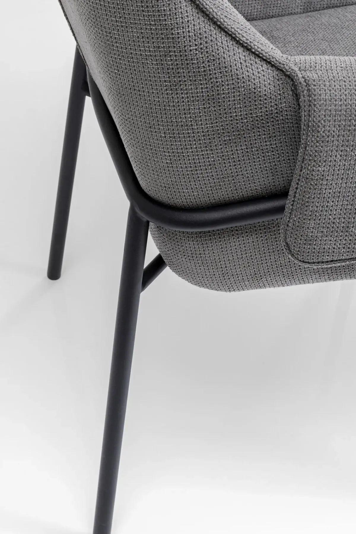 KARE24.se Karmstol Bess - Stol med armstöd, Grå - KARE Design Sale