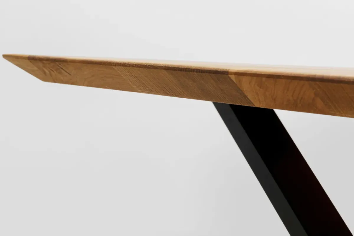 KARE24.se Matbord Symphony, 200x100cm - Massiv Ek/Svart Kryssben - KARE Design New