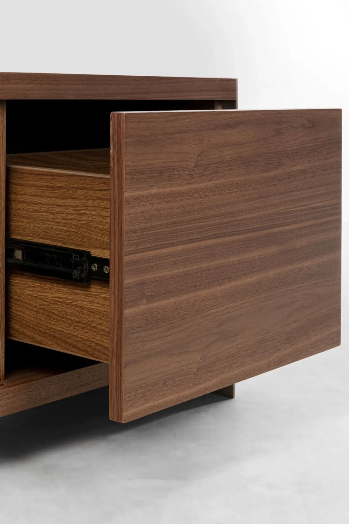 KARE24.se Sideboard Bravo - 200x42cm - KARE Design Outlet