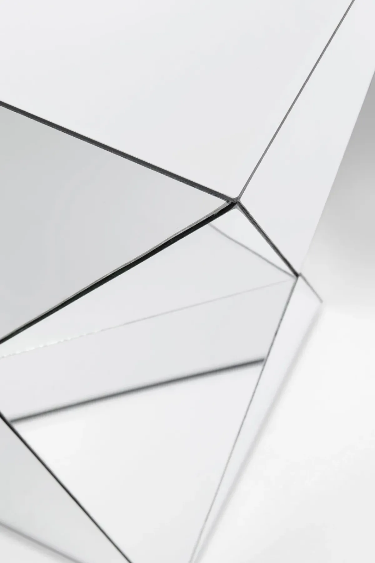 KARE24.se Sidobord Luxury Triangle - Spegelglas - KARE Design New