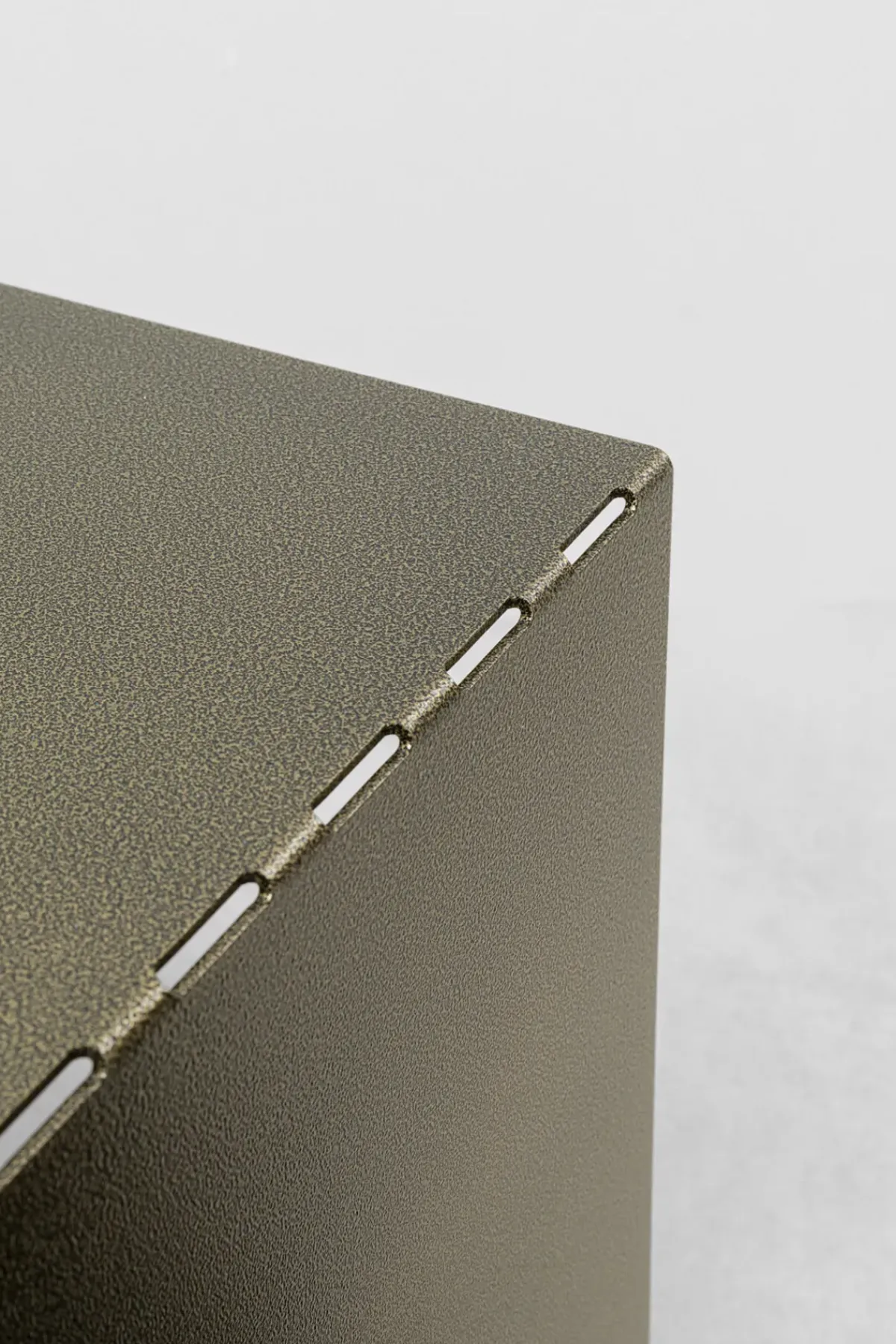 KARE24.se Sidobord Manifattura - Brons, 67x36cm - KARE Design