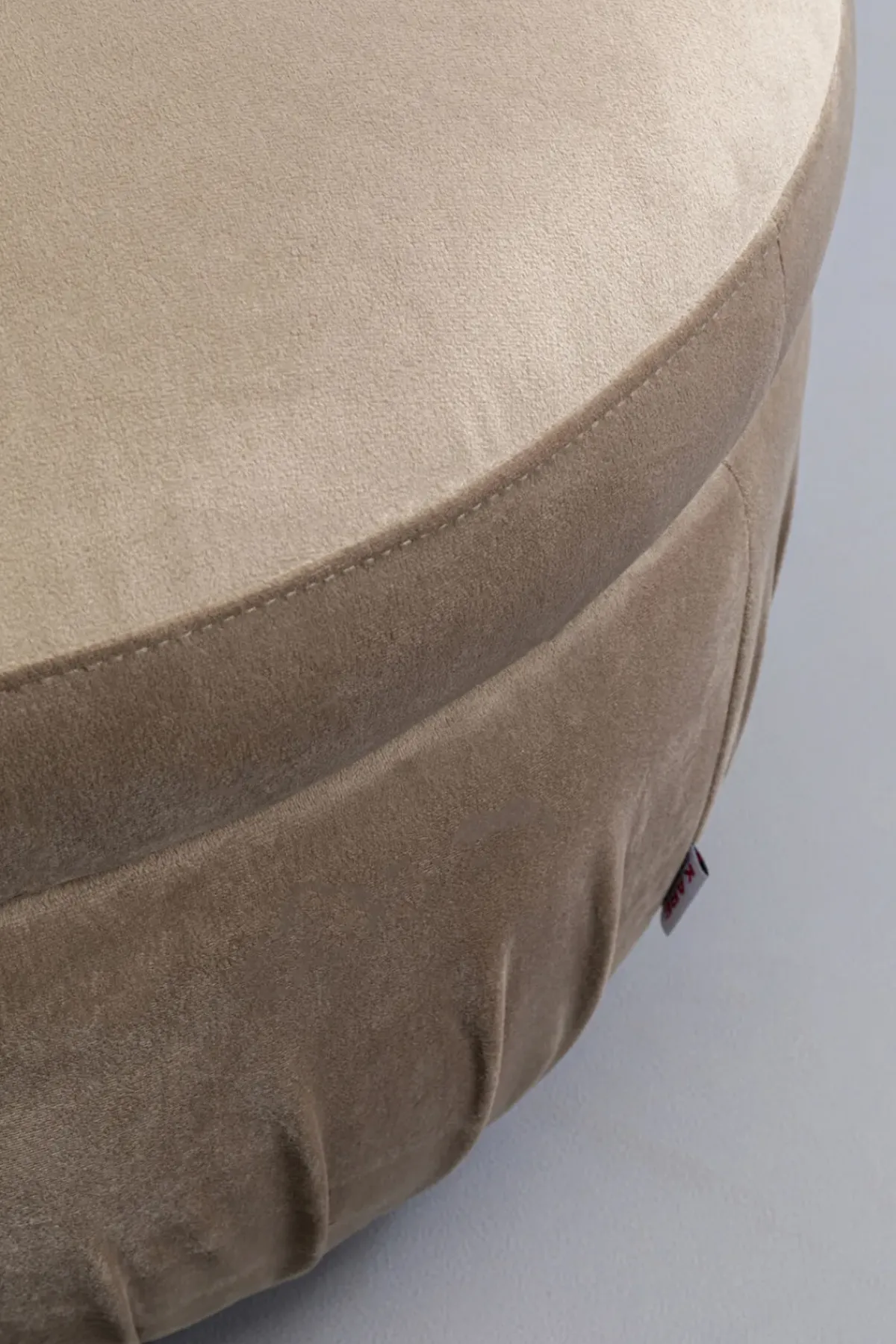 KARE24.se Sittpuff Nube - Grå Ø56cm - KARE Design New
