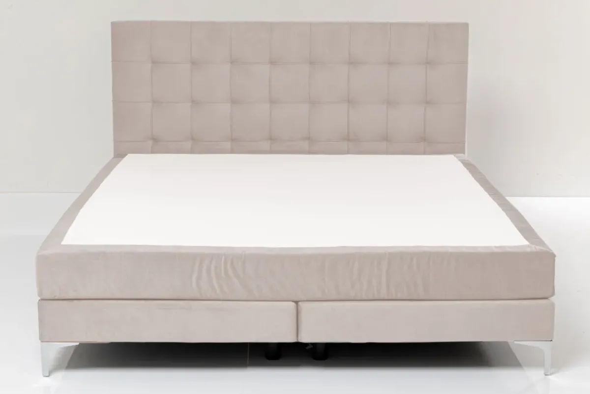 KARE24.se Säng Benito Star Cream 180x200cm - KARE Design Discount