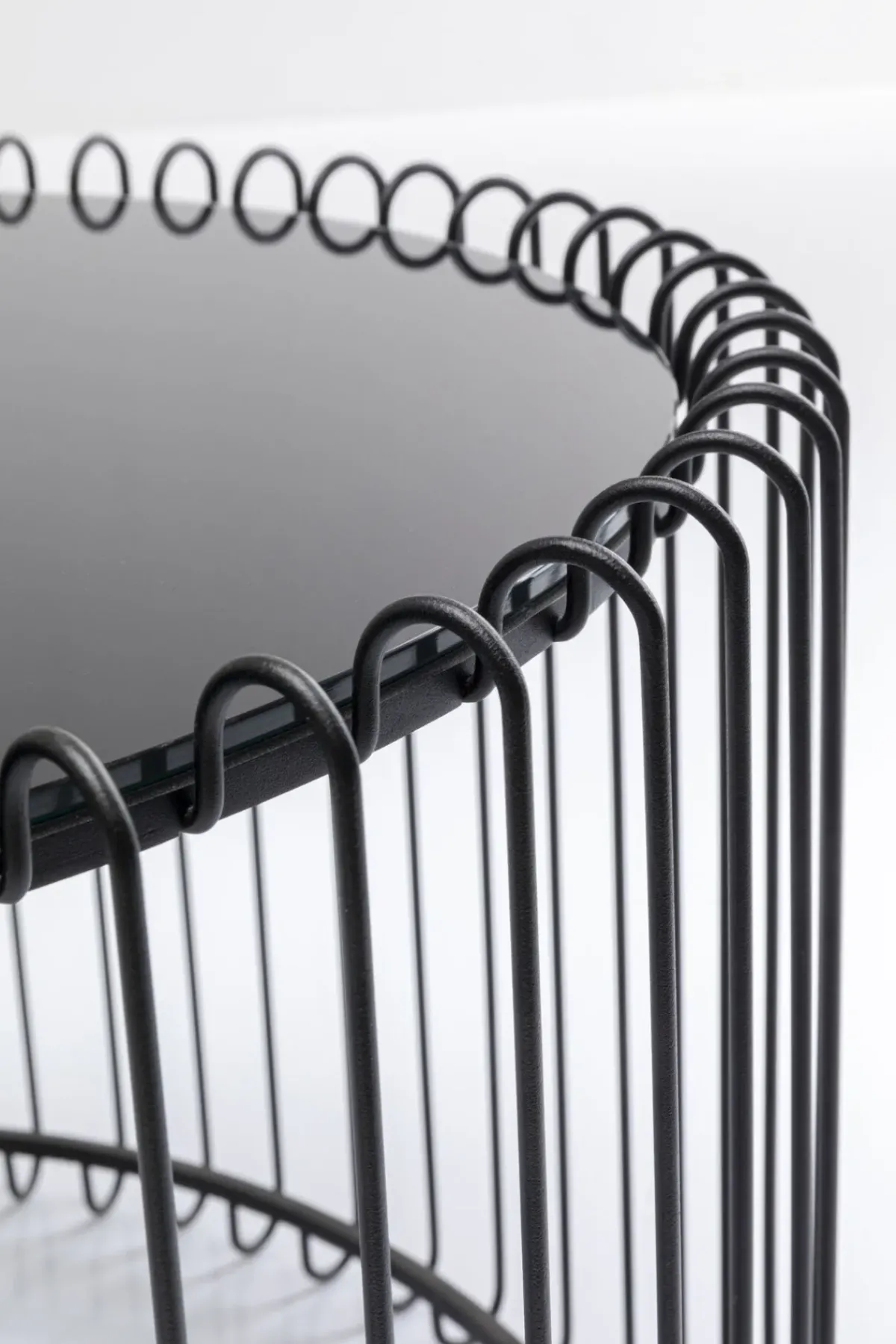 KARE24.se Soffbord Wire Live Rund - Svart/Glas, Ø60cm - KARE Design Hot