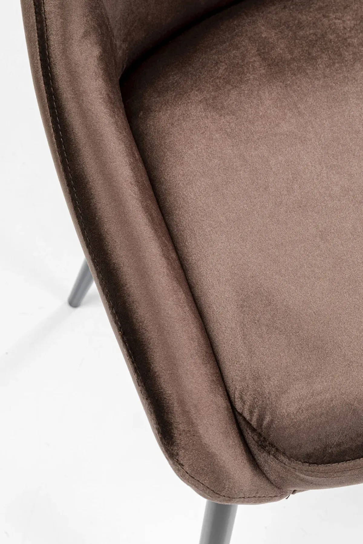KARE24.se Stol East Side - Brun Sammet, Svarta Ben - KARE Design Outlet
