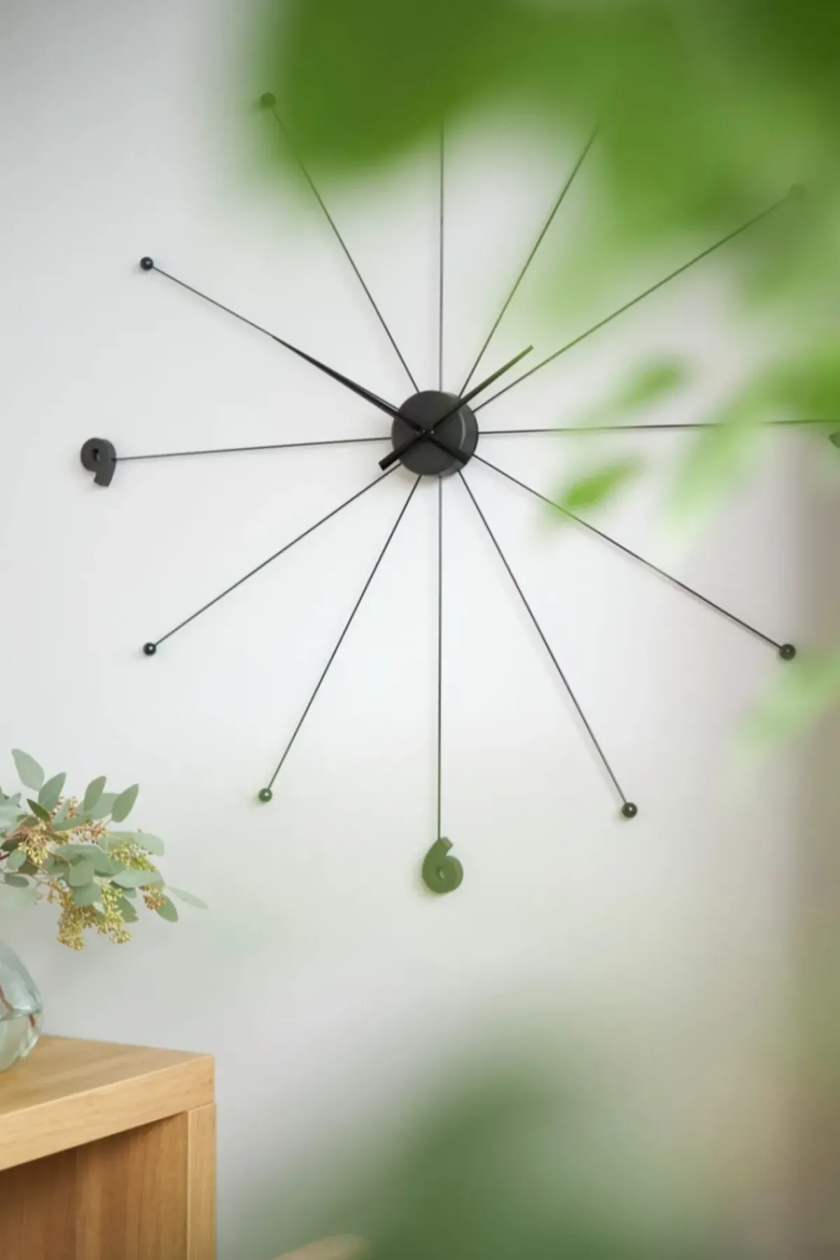 KARE24.se Väggklocka Like Umbrella - Svart, Ø100 - KARE Design Online