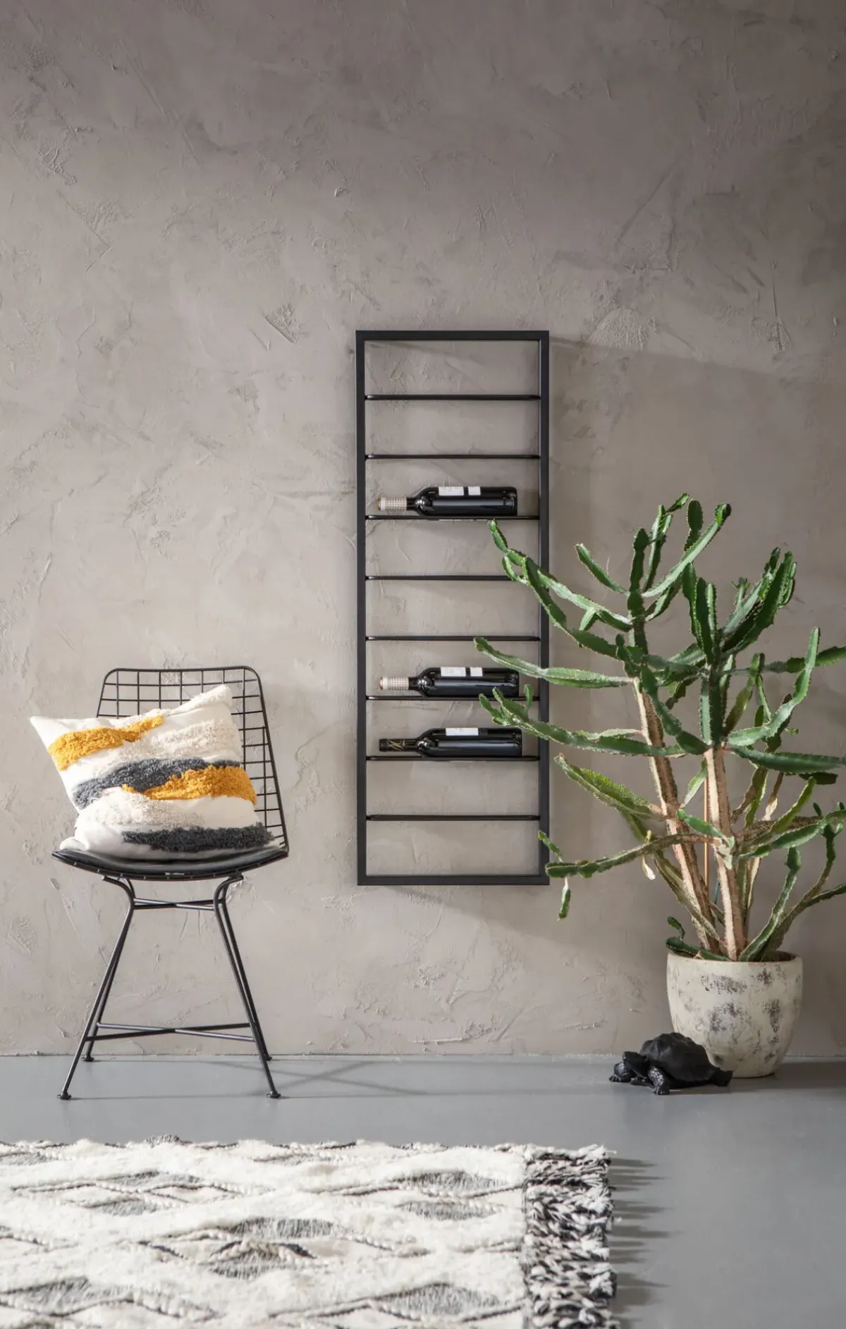 KARE24.se Vinhylla Bistro, Vägghängt Vinställ Svart, 40x120cm - KARE Design Hot