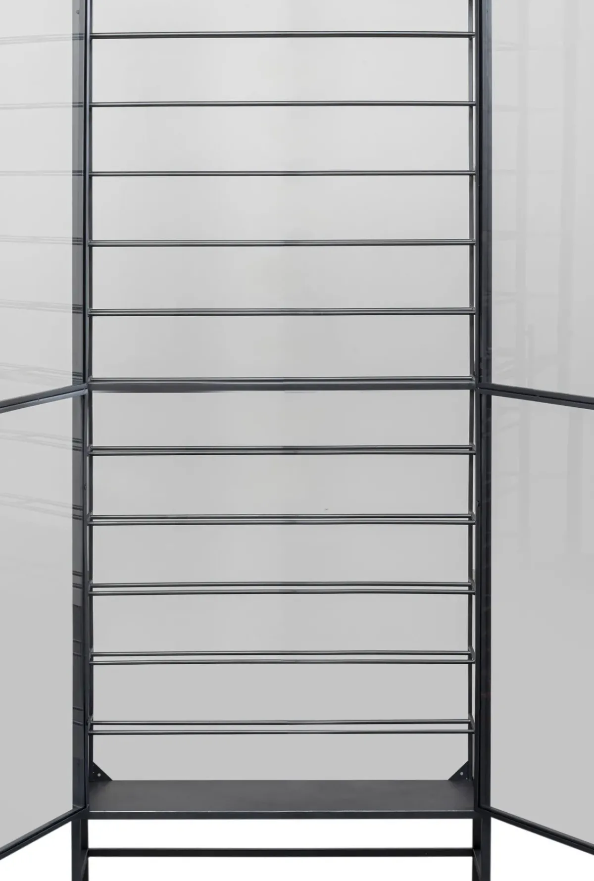 KARE24.se Vinhylla Suri - Vitrinskåp, 180x75cm - KARE Design Best